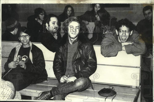 1970 Press Photo U.S. youths at News Brunswick, Canada en route to work in Cuba