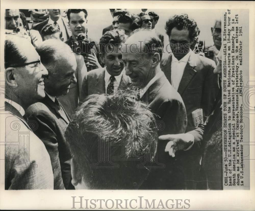 1961 Press Photo Delegate Adlai Stevenson greeted in Venezuela by Moscoso.- Historic Images