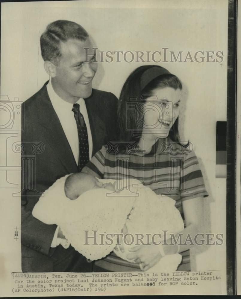 1967 Press Photo Luci and Patrick Nugent leave Seton Hospital with infant son