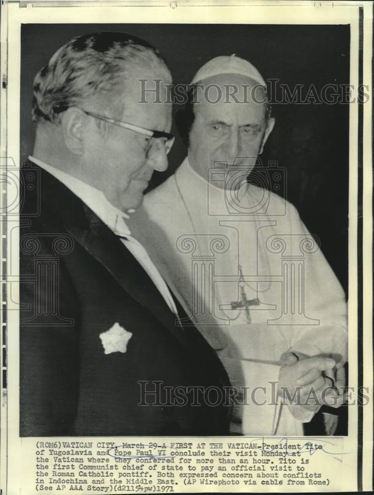 1971 Press Photo President Tito and Pope Paul VI visit at Vatican City.