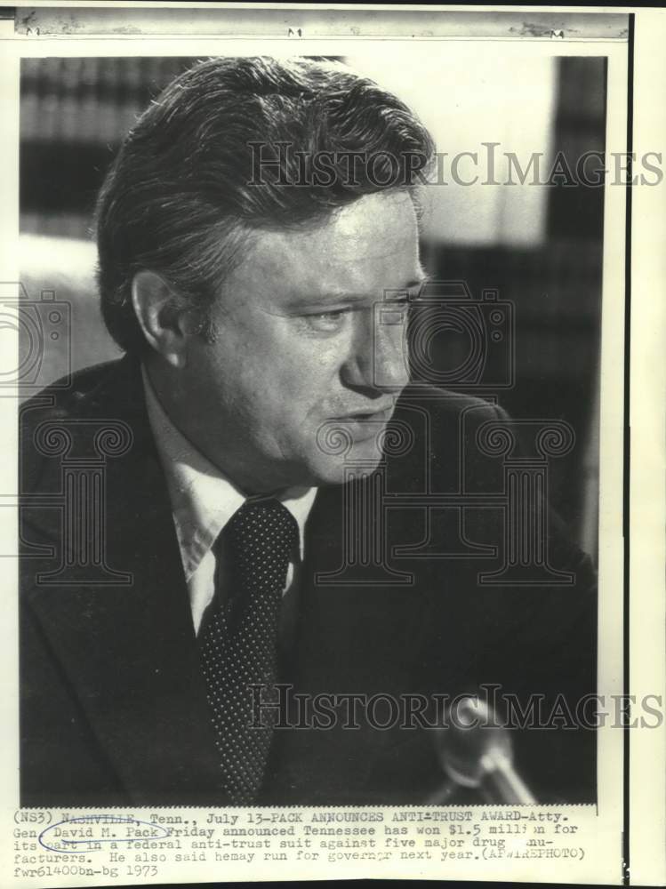 1973 Press Photo Attorney General Pack announces anti-trust award to Tennessee