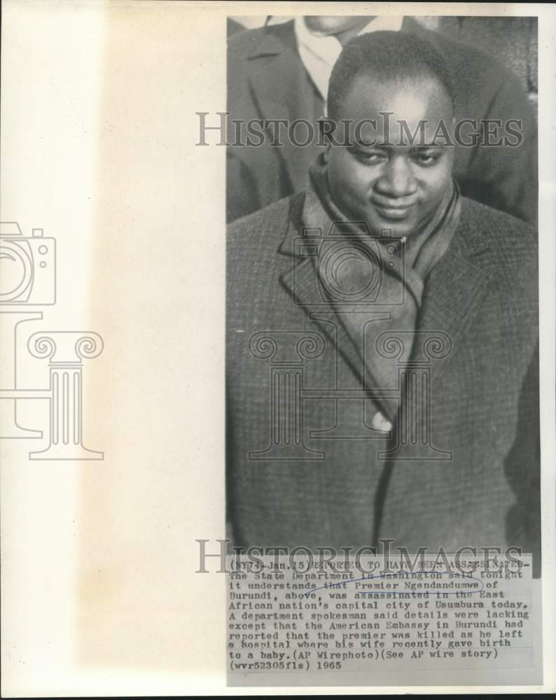 Load image into Gallery viewer, 1965 Press Photo Premier Ngendandumwe if Burundi reported assassinated

