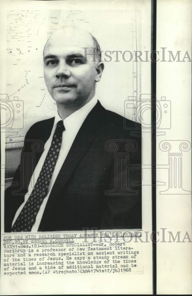 1968 Press Photo Ancient writings of Jesus researcher Dr. Robert Northrup of NY