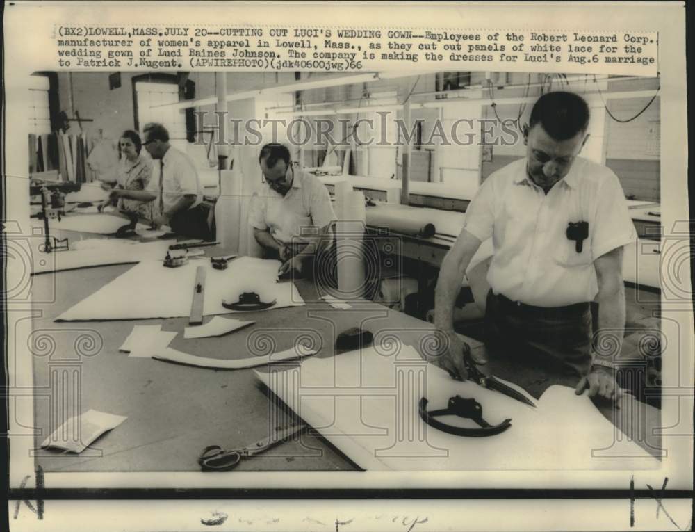 1966 Press Photo Cutting out Luci's wedding gown are Robert Leonard employees