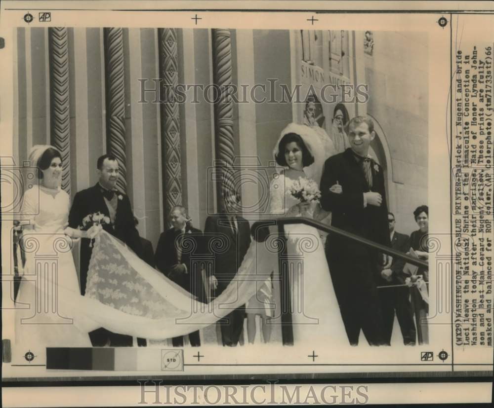 1966 Press Photo Patrick and Luci Nugent with attendants leave Washington church