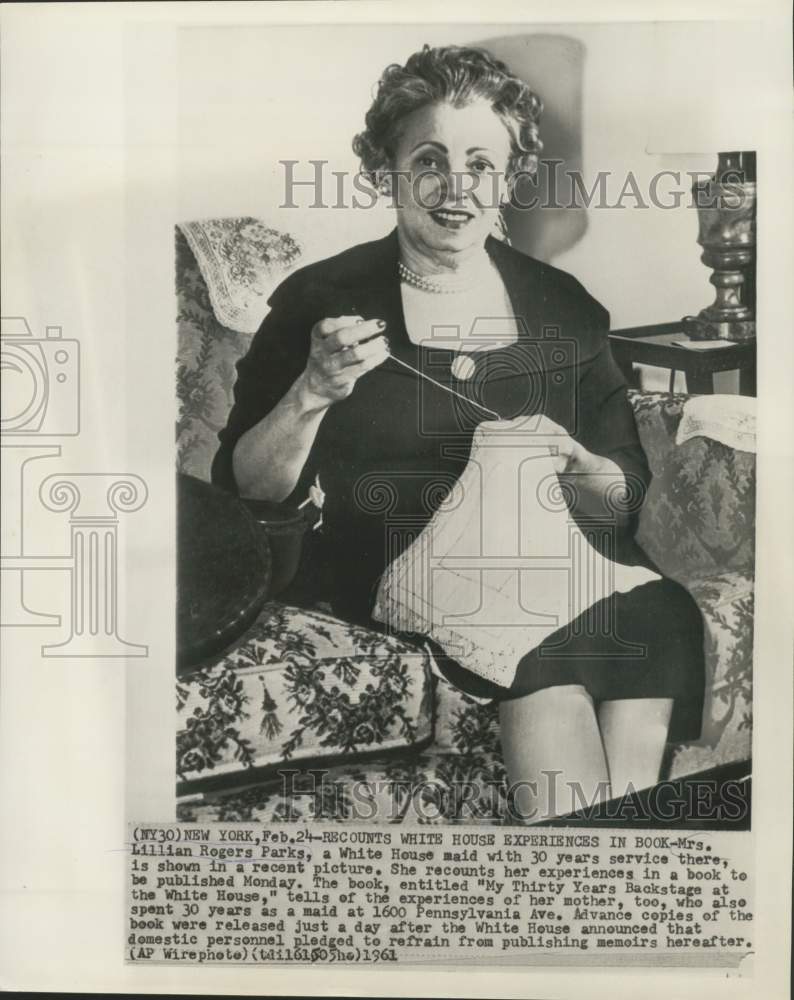 1961 Press Photo Lillian Rogers Parks recounts White House experience in book