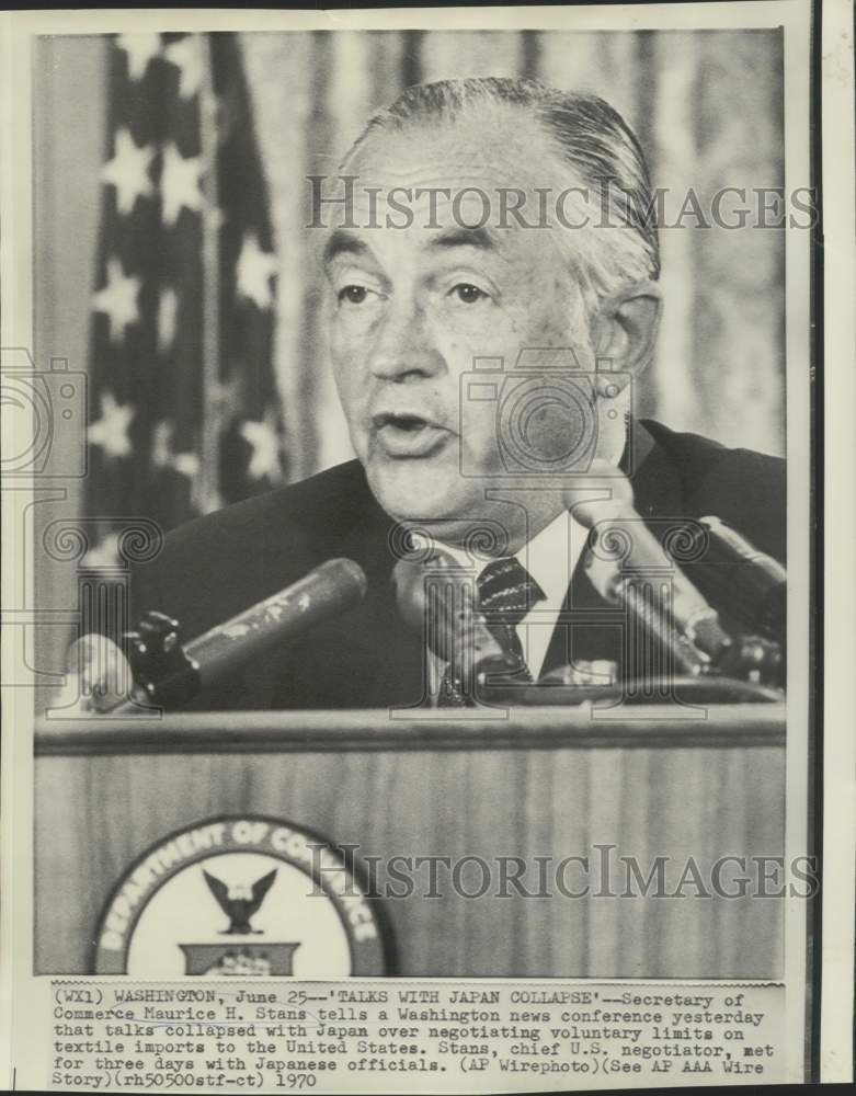 1970 Press Photo Commerce Secretary Maurice Stans at Washington news conference- Historic Images