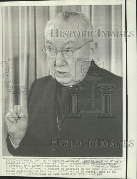 1969 Press Photo Patrick Cardinal O'Boyle during Washington news conference
