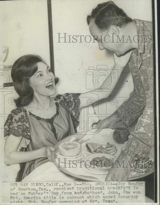 1966 Press Photo Mrs. America Joy Noufer served breakfast by husband John