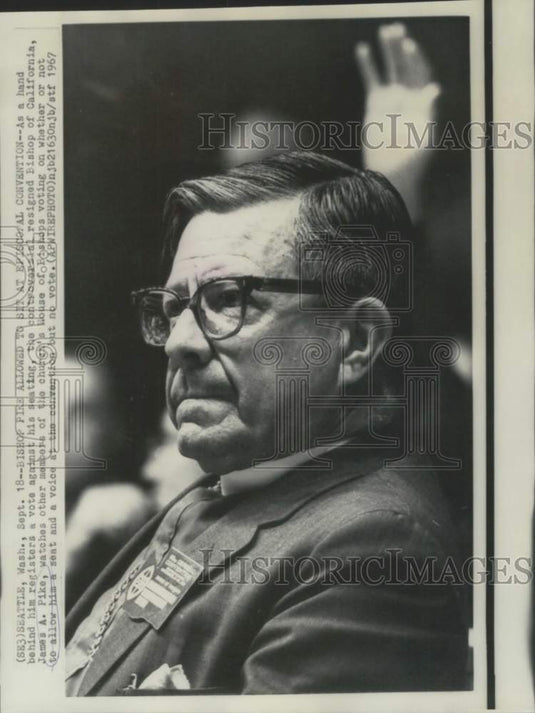 1967 Press Photo Bishop James Pike allowed to sit at Episcopal Convention.