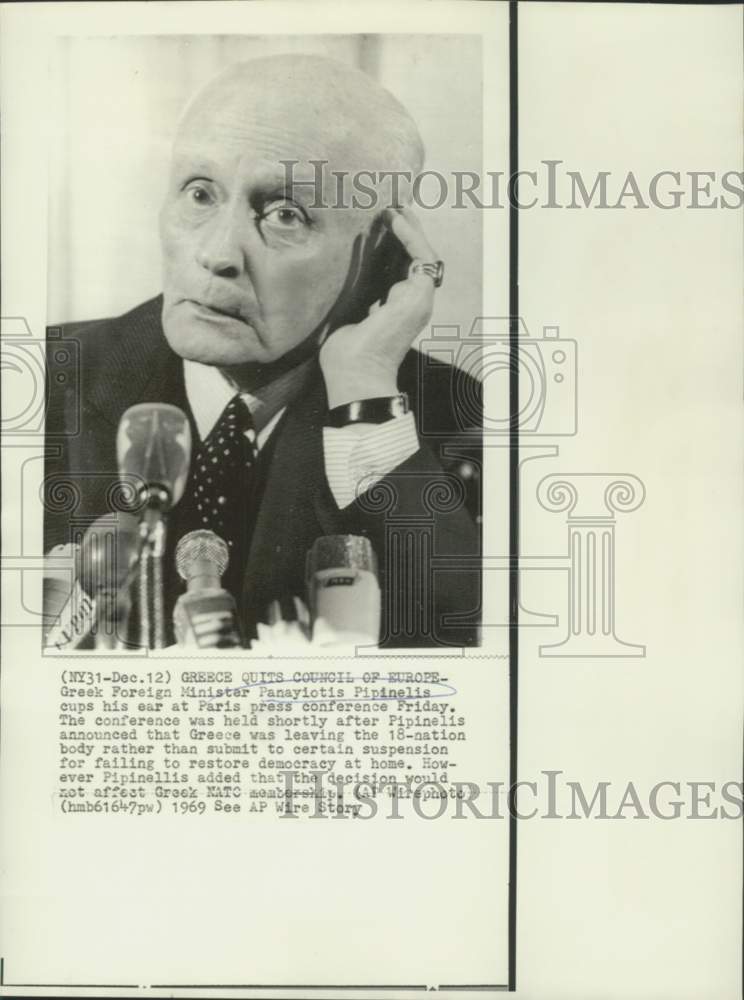 Load image into Gallery viewer, 1969 Press Photo Greece's Panayiotis Pipinelis at Paris press conference
