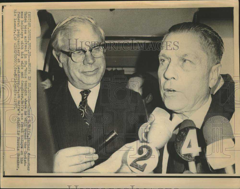 1971 Press Photo James R. Hoffa and attorney Morris Shenker arrive in St. Louis