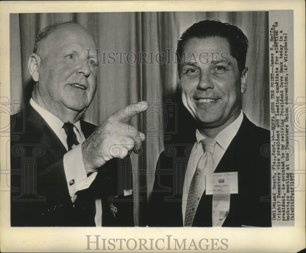 1957 Press Photo Teamsters James Hoffa and Dave Beck chat in Miami Beach, FL