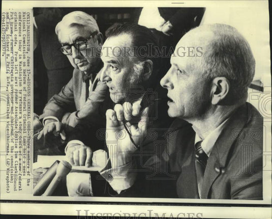 1970 Press Photo Federal Criminal Laws Commission members at news conference