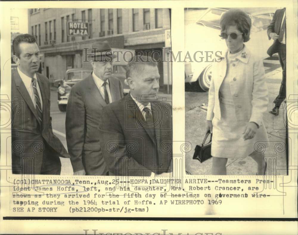 1964 Press Photo Teamster James Hoffa and daughter arrive at Tennessee court