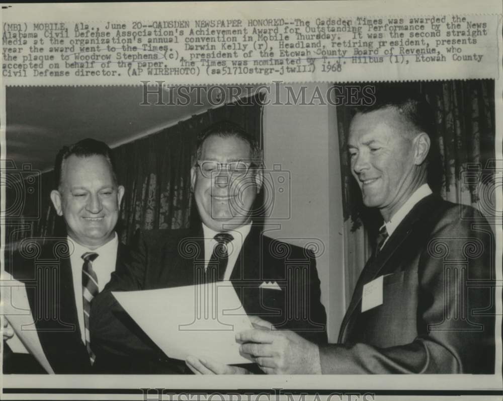 1968 Press Photo The Gadsden Times honored at Mobile convention - now32722