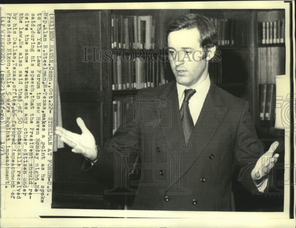 1973 Press Photo Representative Alan Steelman speaks at Yale Law Forum in CT