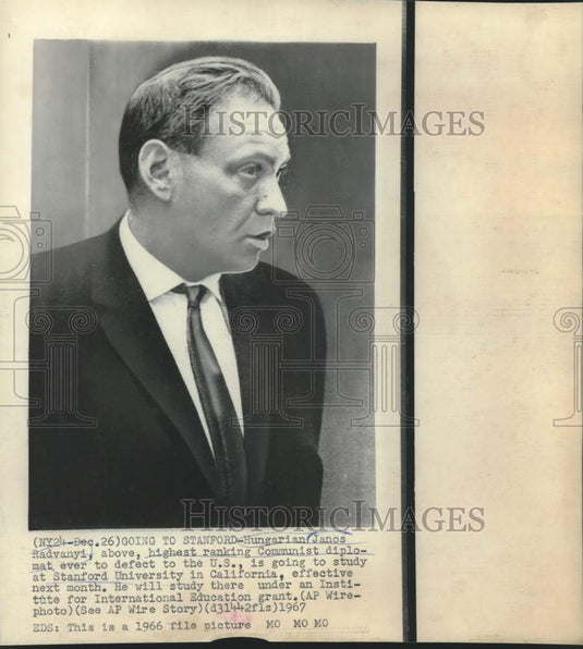 1966 Press Photo Hungarian Communist diplomat defector Janos Radvanyi in U.S.