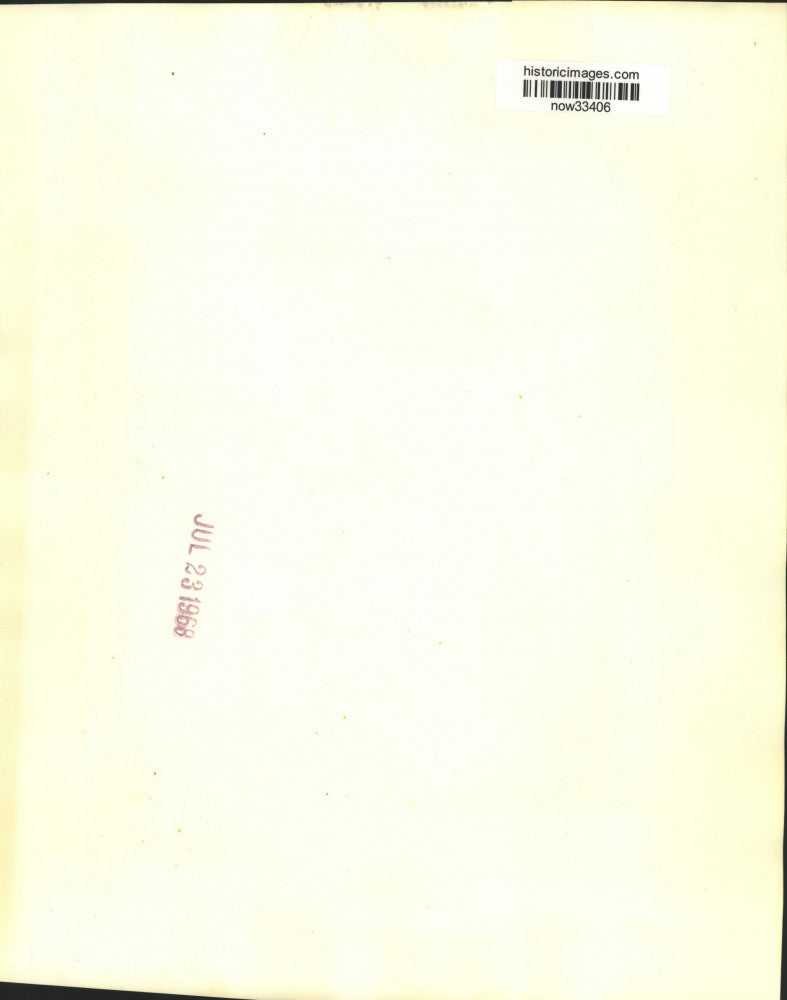 Load image into Gallery viewer, 1968 Press Photo Released hijacked pilot Antonio Prellezo in Mexico - now33406
