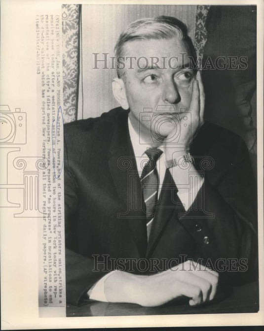 1963 Press Photo Striking printers union head Bertram Powers shown in New York
