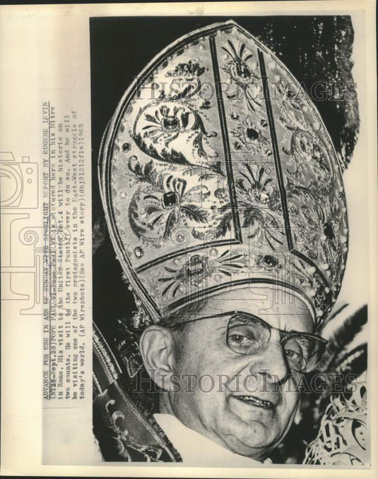 1965 Press Photo Pope Paul VI in Rome in his Mitre - now33632