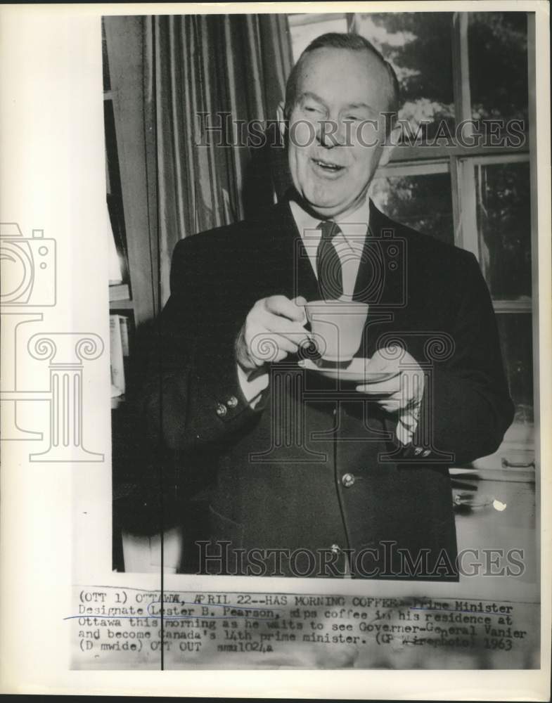 Load image into Gallery viewer, 1963 Press Photo Prime Minister Designate Lester Pearson in Ottawa residence
