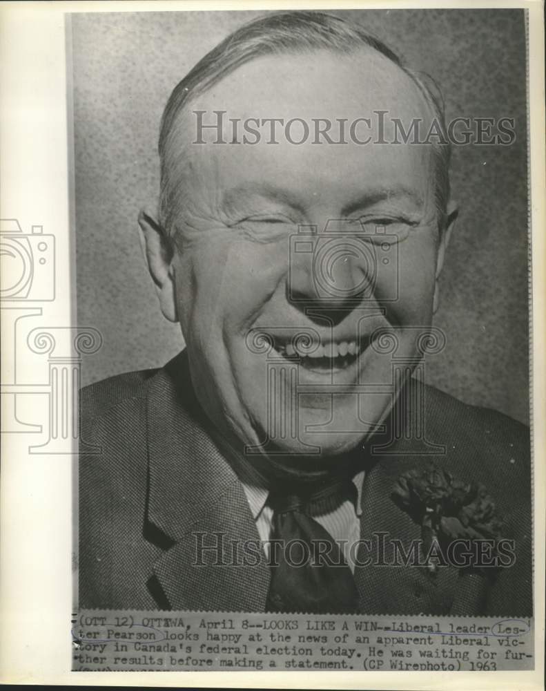 1963 Press Photo Liberal leader Lester Pearson reacts to federal election win