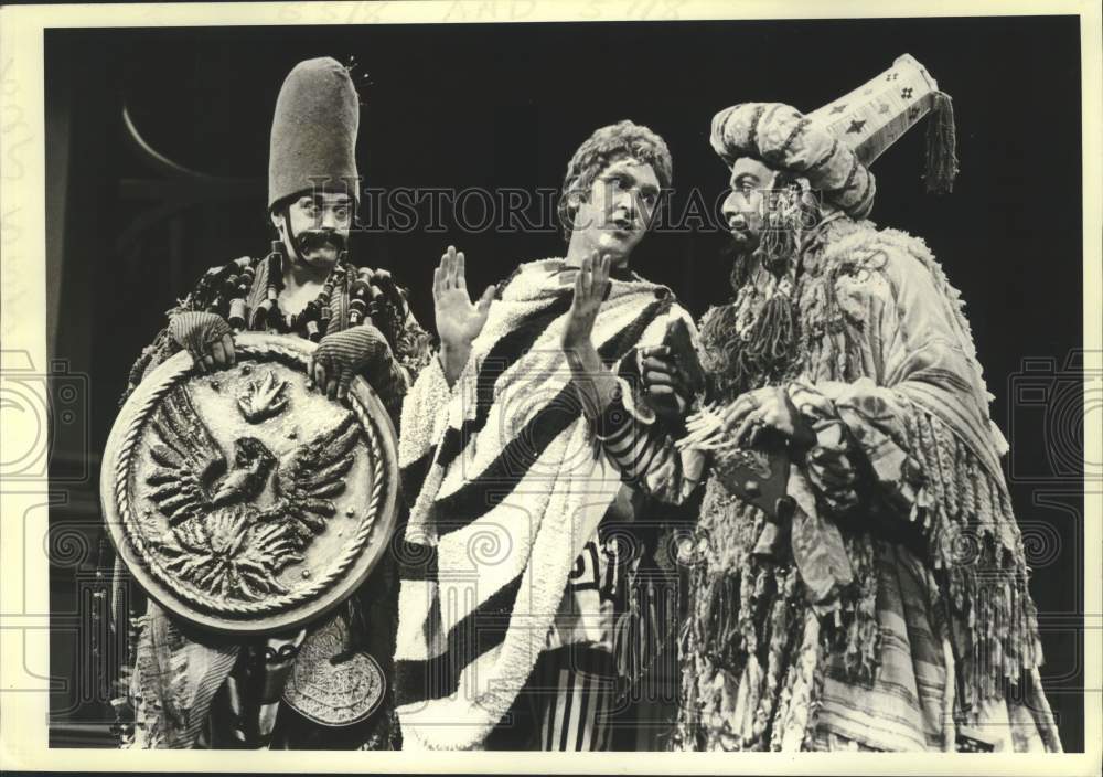 1982 Press Photo Oregon Shakespearean Festival &quot;Comedy of Errors,&quot; performers