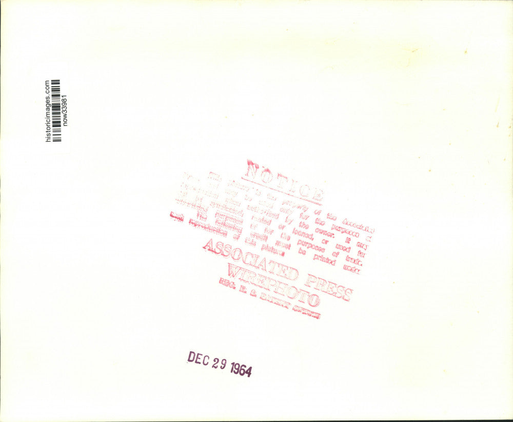 1964 Press Photo Dr. Carlos Sandico addresses protesting Philippine crowd