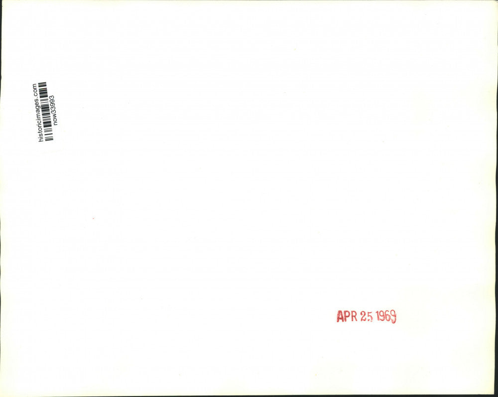 1969 Press Photo Harvard President Nathan Pusey with Business School students