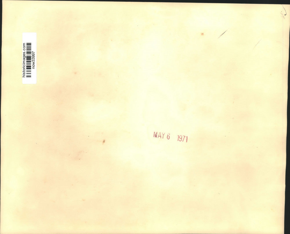 1971 Press Photo House sits among earth cave-in debis in St. Jean Vianney