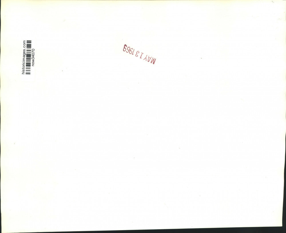 1969 Press Photo President Nixon and aides emerge from flying command post plane