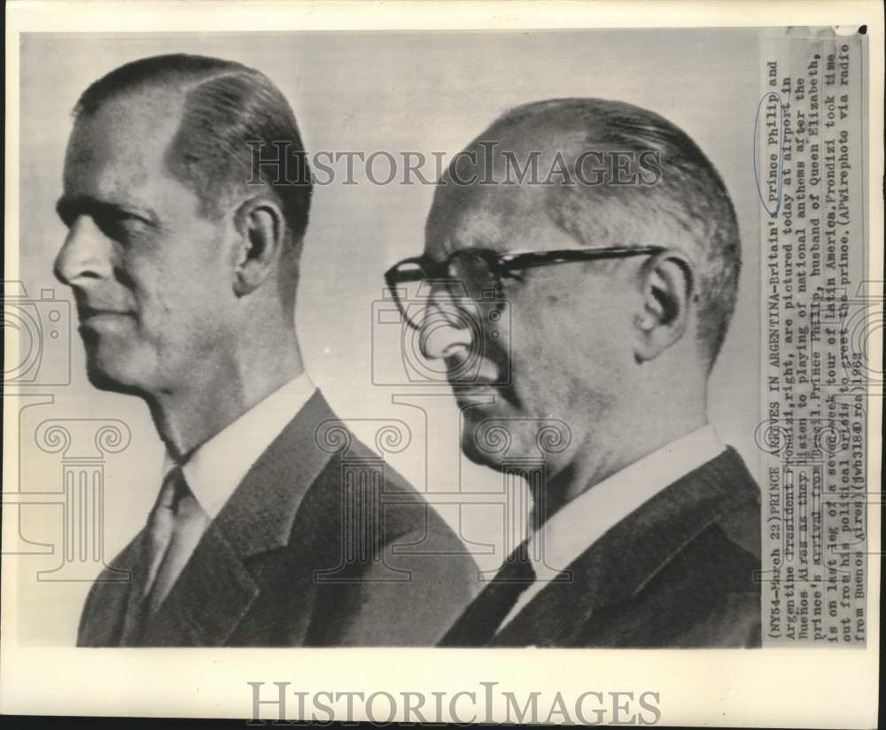 1962 Press Photo Prince Philip and President Frondizi at Buenos Aires airport