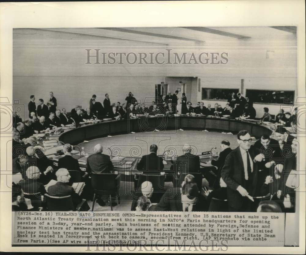 1963 Press Photo Year-End NATO conference opens in Paris. - now34382