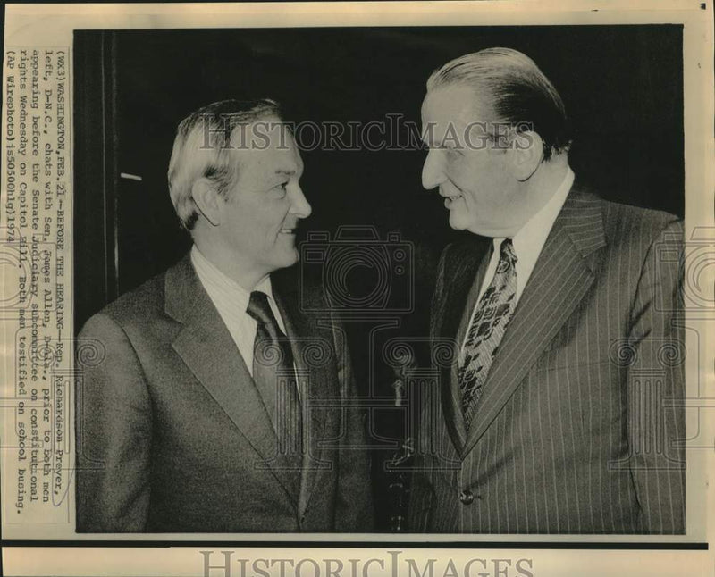 Load image into Gallery viewer, 1974 Press Photo Congressmen Richardson Preyer and James Allen chat at Capitol
