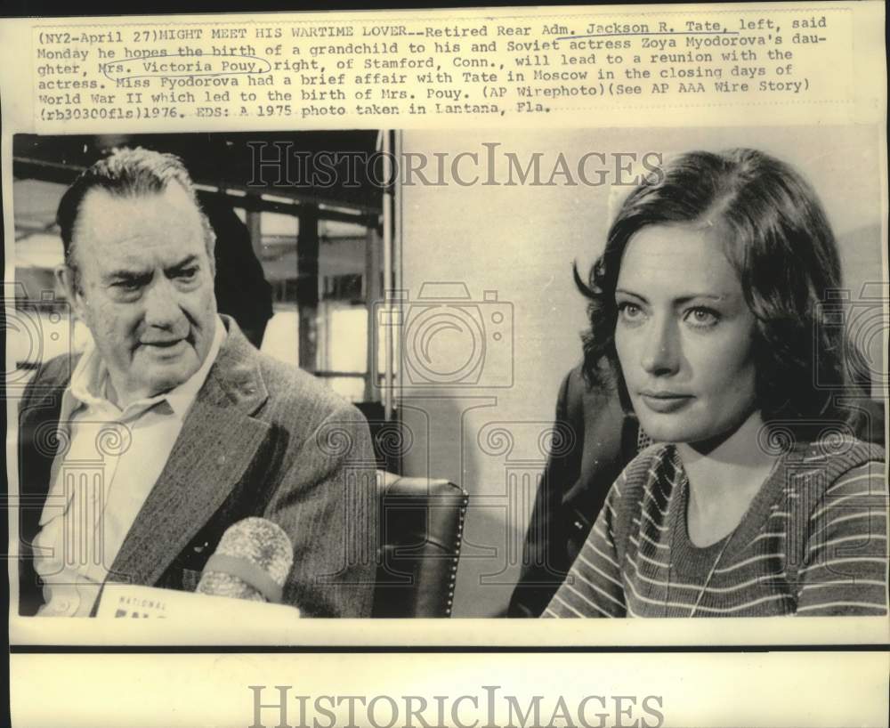 1975 Press Photo Admiral Jackson Tate with daughter Victoria Pouy in Florida