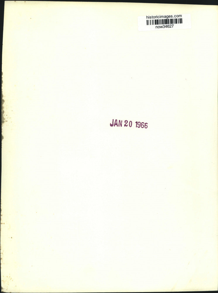 1966 Press Photo Candace Mossler pats wind-blown hair at court arrival in Miami