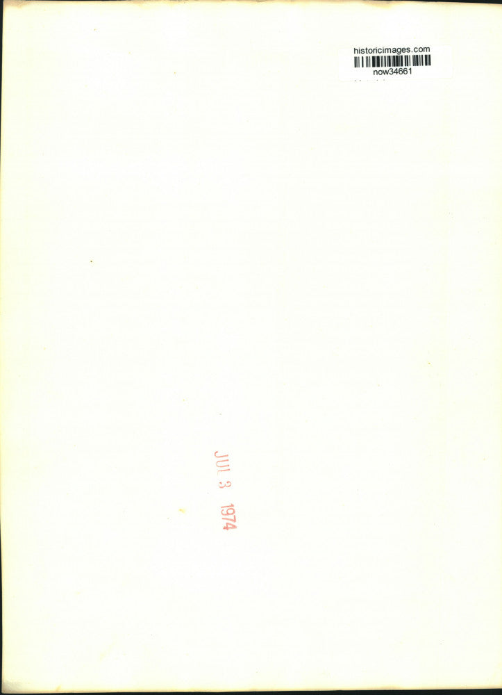 1974 Press Photo Russian cranes frame Kremlin tower in Red Square - now34661