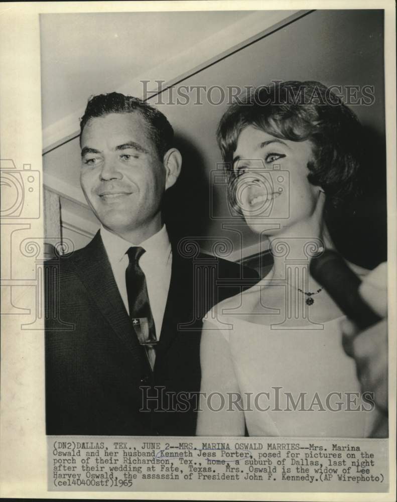 1965 Press Photo Marina Oswald and husband Kenneth Porter at their Texas home