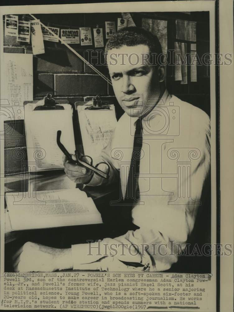 Load image into Gallery viewer, 1967 Press Photo Adam Clayton Powell III, MIT political science major senior
