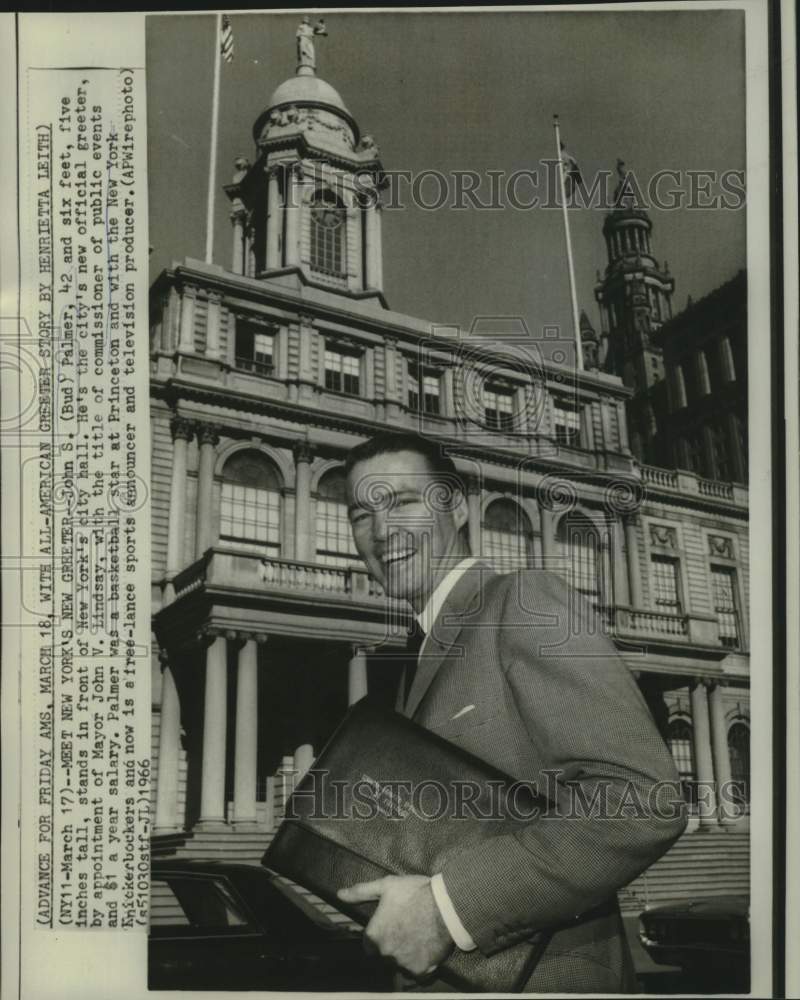 1966 Press Photo New York&#39;s official greeter John S. (Bud) Palmer - now34869
