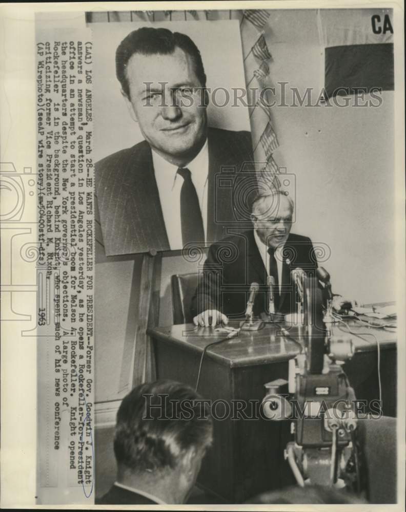 Load image into Gallery viewer, 1963 Press Photo Former Governor Goodwin Knight with newsmen in Los Angeles
