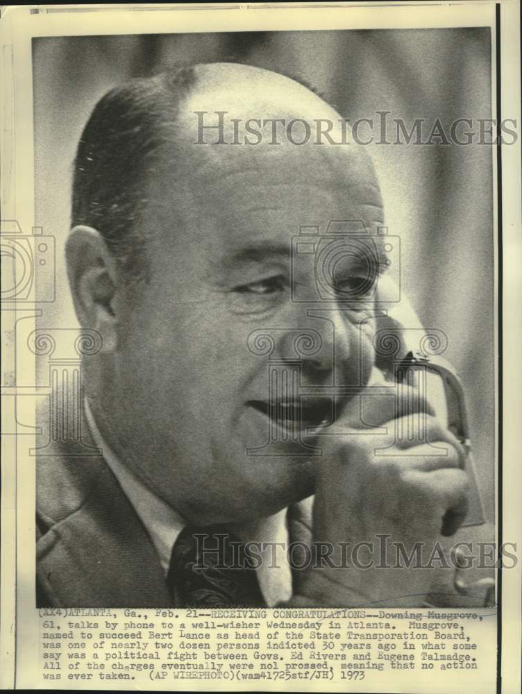 1973 Press Photo Downing Musgrove talks by phone to well-wisher in Atlanta