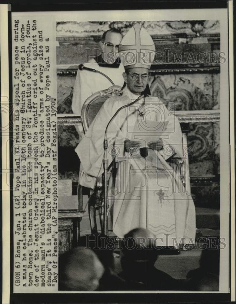 1970 Press Photo Pope Paul VI reads peace appeal at Rome's Church of Jesus.