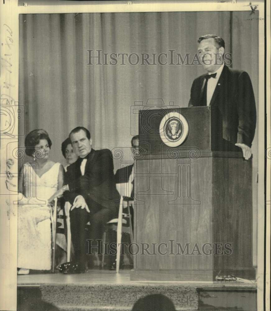 1969 Press Photo President Nixon and Mrs. Agnew listen to CO Governor John Love