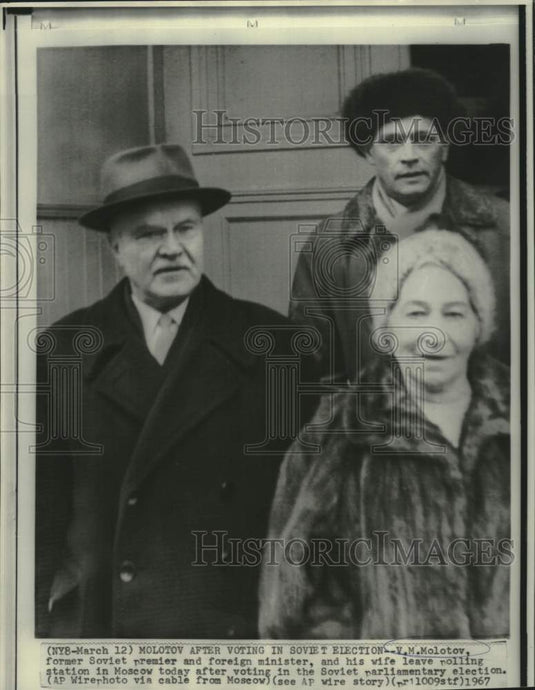 1967 Press Photo Soviet V. M. Molotov and wife after voting in Soviet election