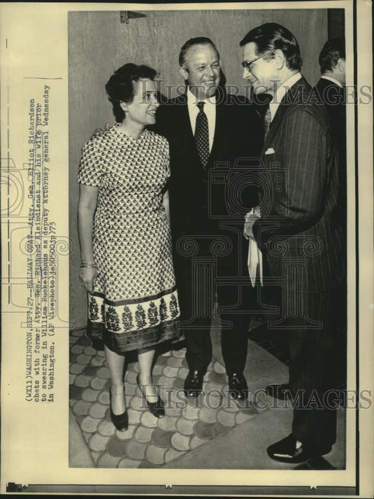 1973 Press Photo Elliot Richardson with Mr. & Mrs. Richard Kleindienst in D.C.