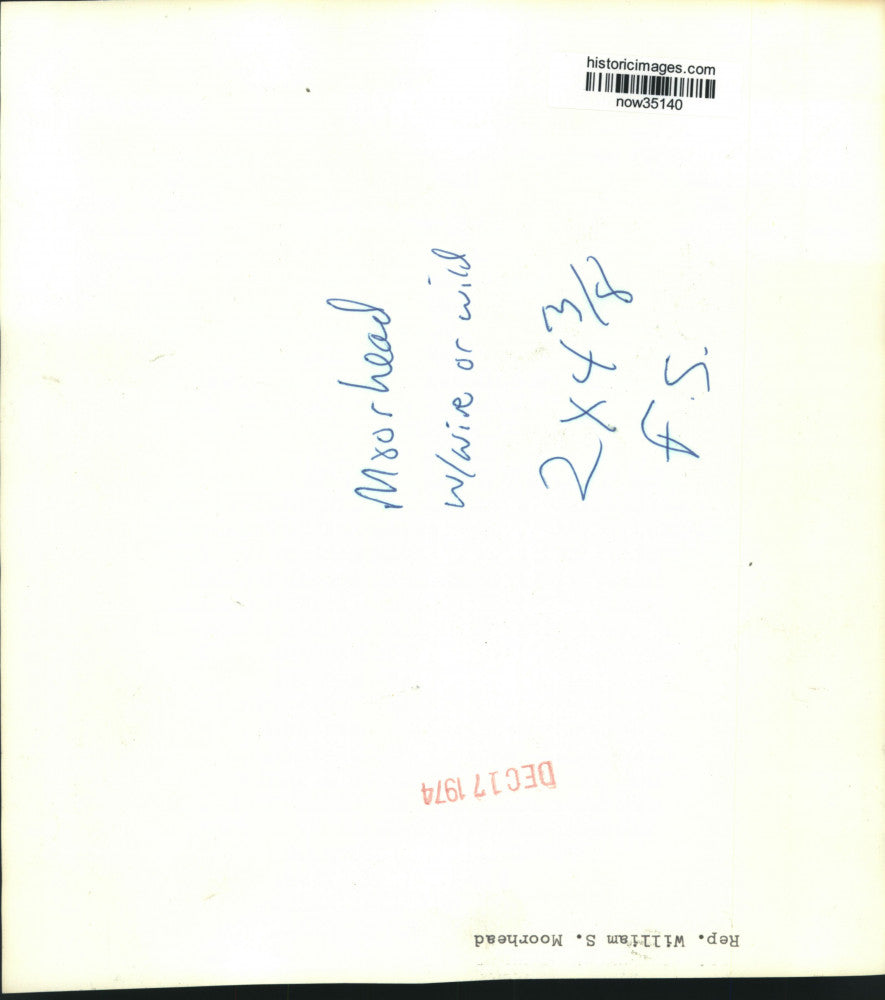 1974 Press Photo Representative William S. Moorhead looks through files