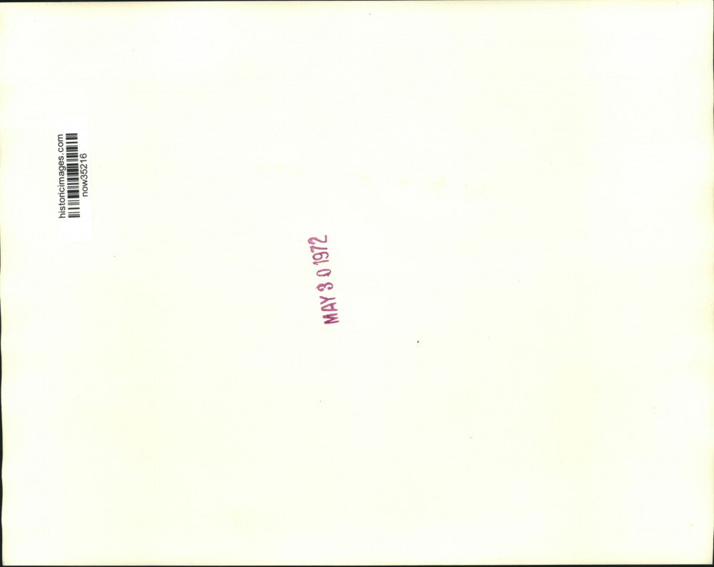 1972 Press Photo Senator Edmund Muskie and wife with newsmen in Silver Spring