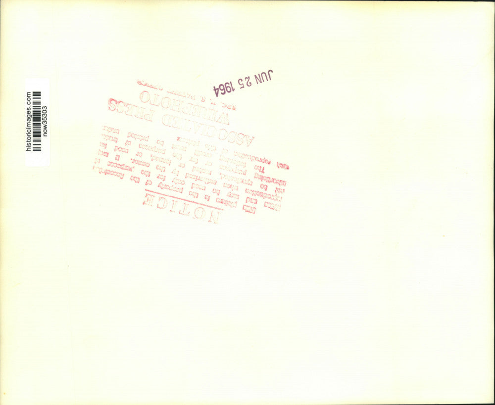 1964 Press Photo Greece's George Papandreou and Johnson review honor guard